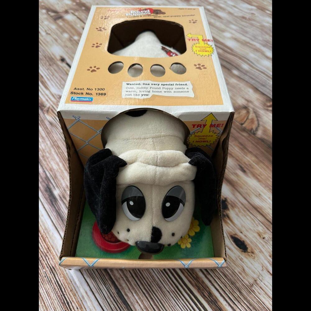 NEW in Box Vintage Large Puppy Sounds Pound Puppies